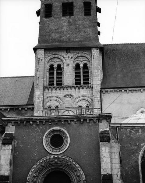 Transept nord et clocher.