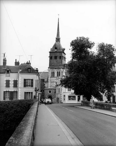 Vue prise du pont.