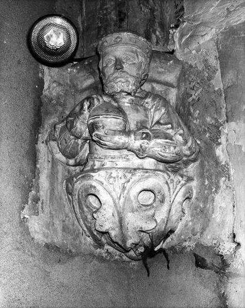 Transept sud, cul-de-lampe figuré représentant Gaspar, Roi-Mage.