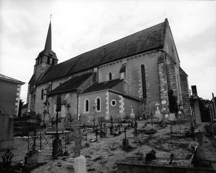 Mur gouttereau du vaisseau, chapelle latérale et sacristie.