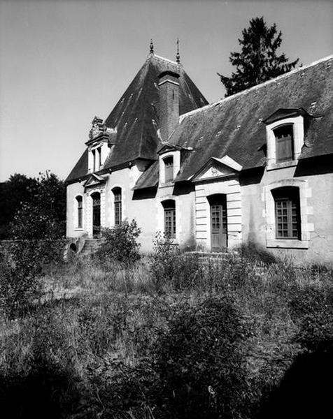Bâtiment principal, façade sur cour.