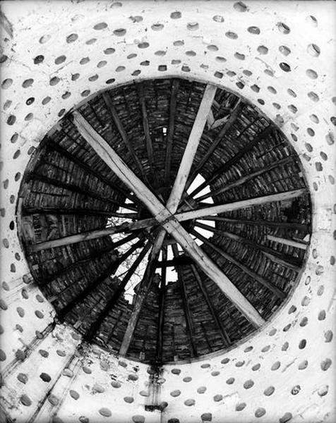 Intérieur du pigeonnier.