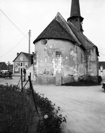 Abside : murs très épais.