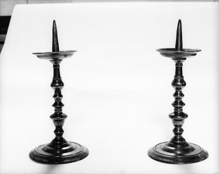 2 chandeliers d'autel (paire)