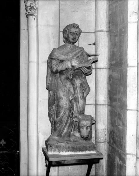 Statue (petite nature) : saint Luc