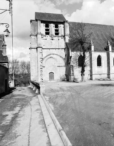 Clocher, élévation sud.