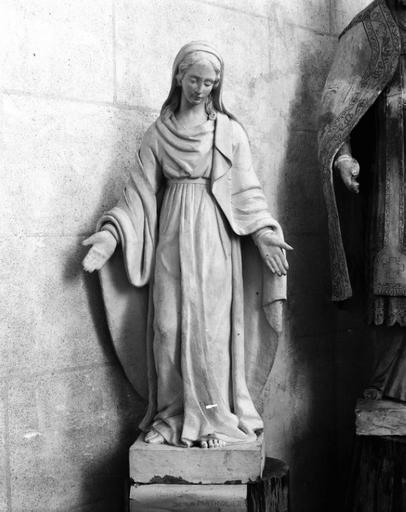 Ex-voto, statue (petite nature) : Notre-Dame du bon secours