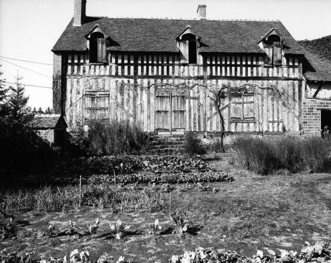 Façade sur cour.