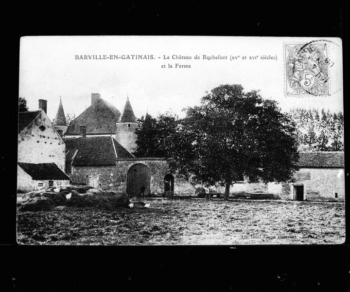 Le château de Rochefort (15e et 16e s.) et la ferme