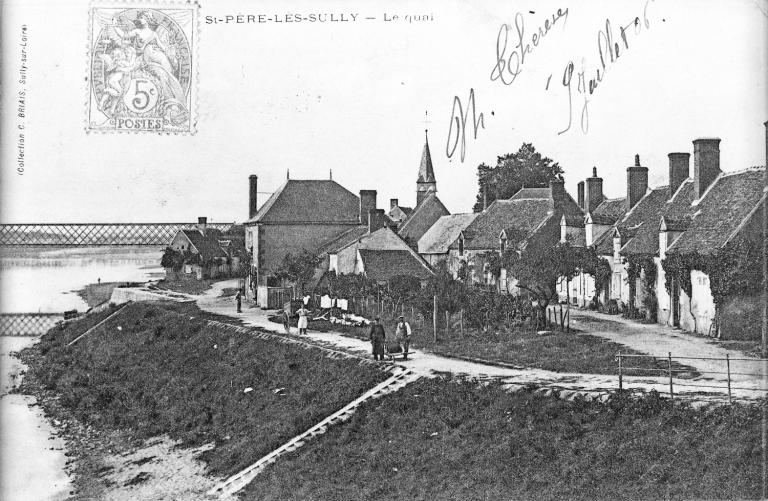 Perrés du port de Saint-Père (entre les deux ponts). Carte postale ancienne. (collection particulière).