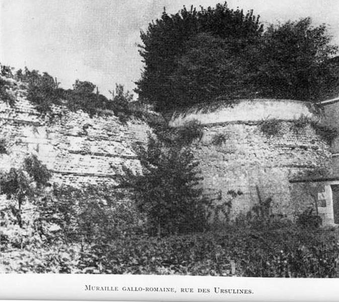 Fortification d'Agglomération (Enceinte du 14e Siècle) dite Enceinte du 14e Siècle.