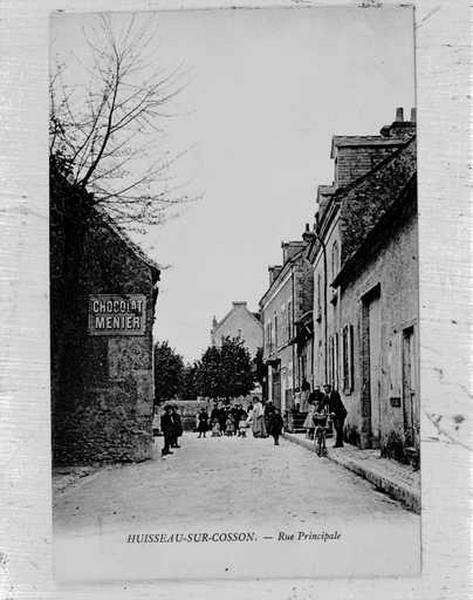 Vue d'ensemble de la rue.