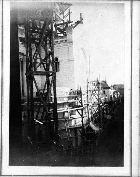 Construction de la nouvelle Basilique, photographie ancienne.