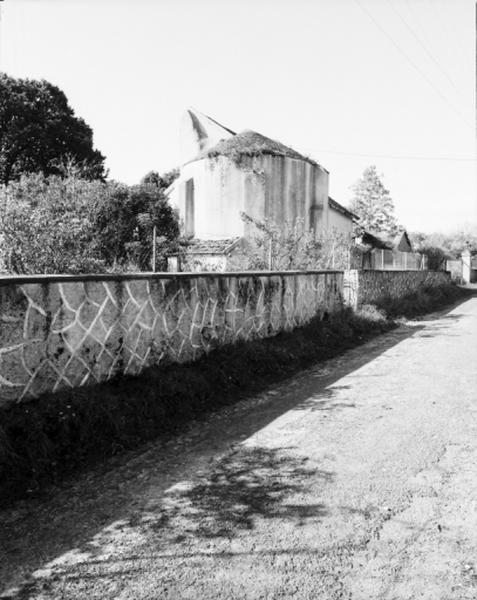 Vue de l'ancienne église paroissiale.