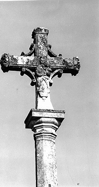 Croix de cimetière