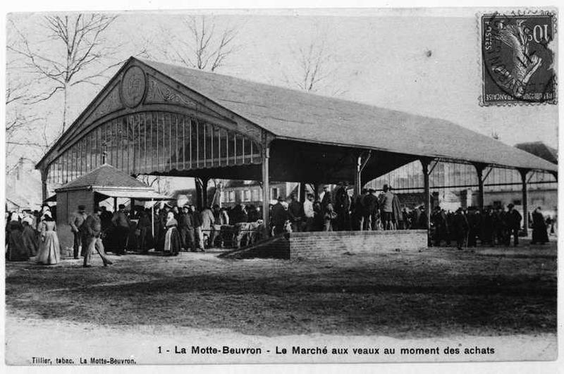 Vue de volume de la halle.