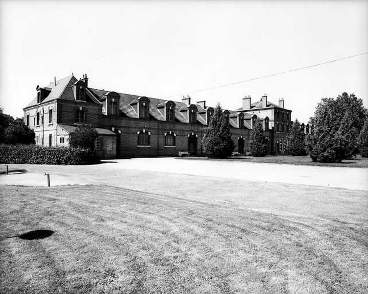 Corps de logis 19e siècle, vue de volume.