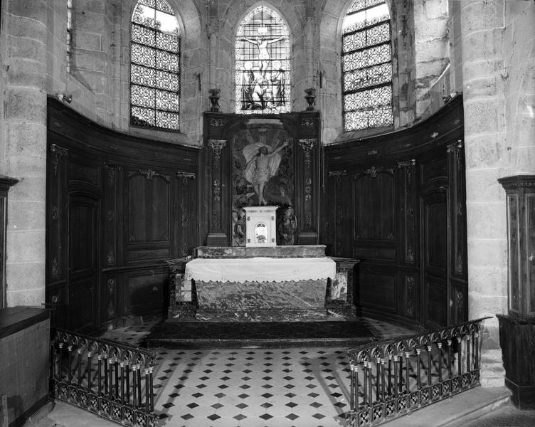 Retable, lambris de hauteur, haut-relief (retable architecturé)