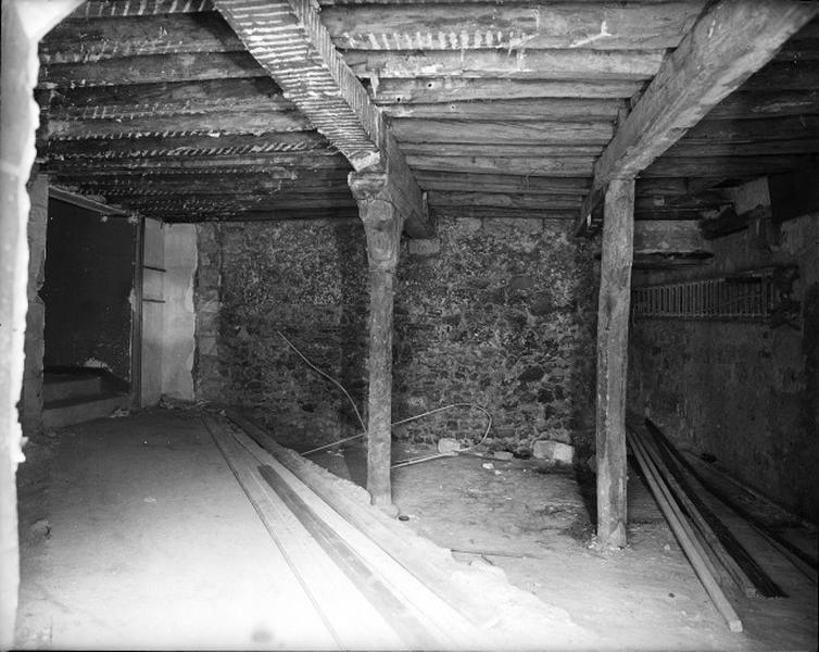 Intérieur : vue de la charpente.