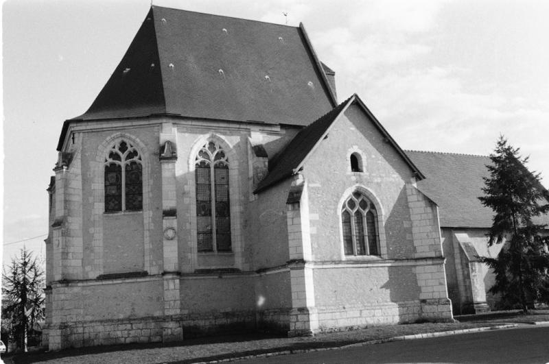 Chapelle seigneuriale : abside, vue du nord et chapelle nord.