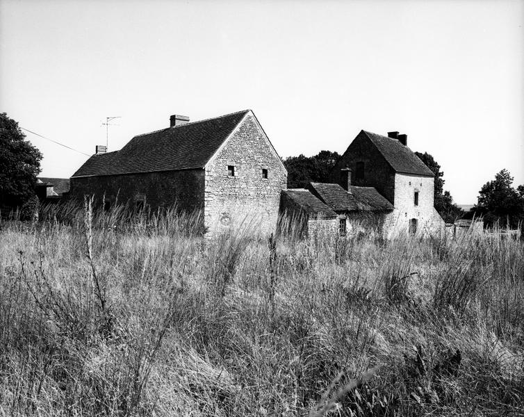 Vue prise du nord-ouest.