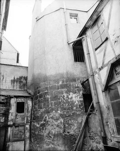 Tour de la Galère, vue prise de la cour au 5 rue des Bons Enfants.