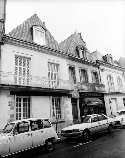 Façade sur rue.