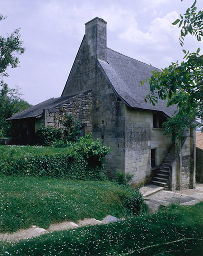 Maison natale de Rabelais : vue prise du nord-ouest.