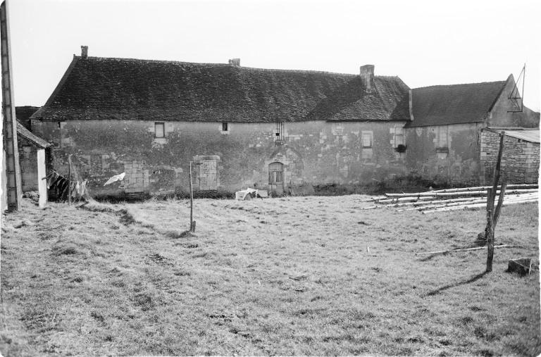 Façade ouest du corps de logis.