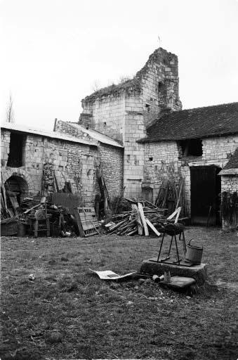 Cour intérieure, côté sud.