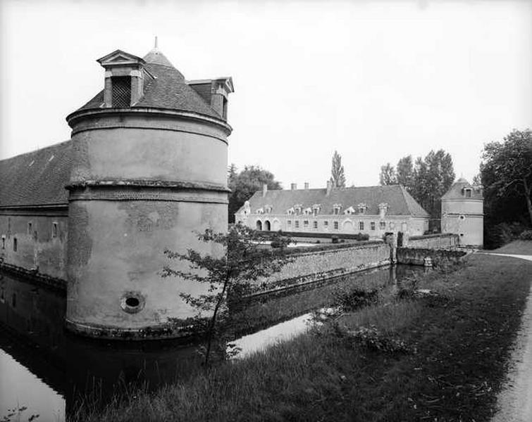 Vue de volume du pigeonnier, prise du sud-ouest.