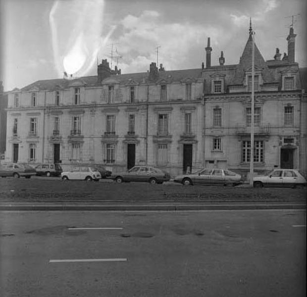 Façades sur rue.