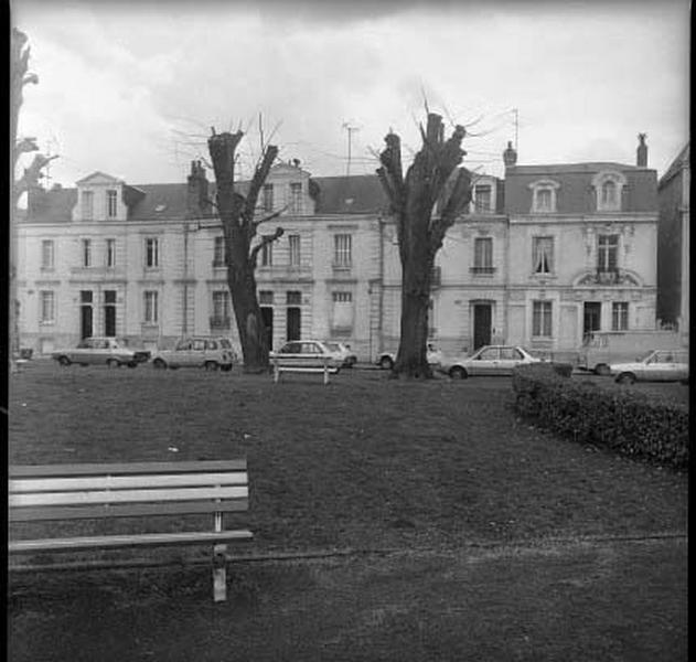 Façades sur rue.