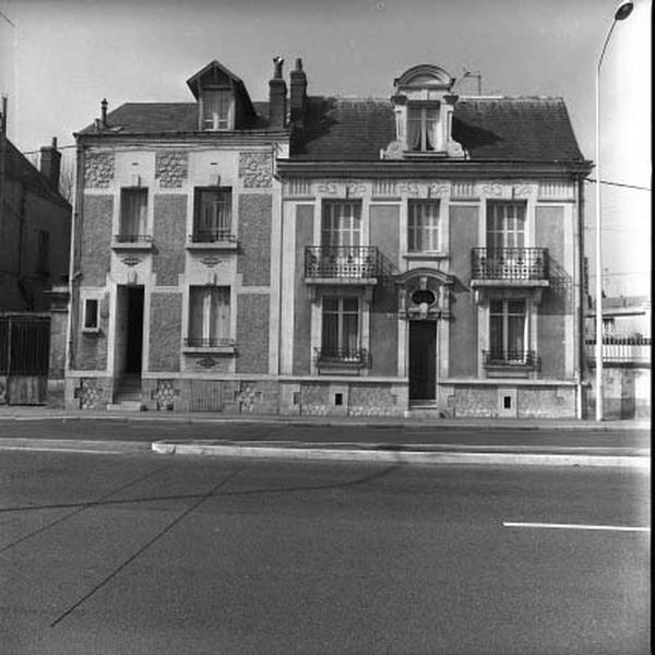 Façades sur rue.