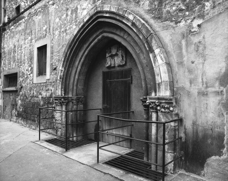 Façade de l'ancienne chapelle.