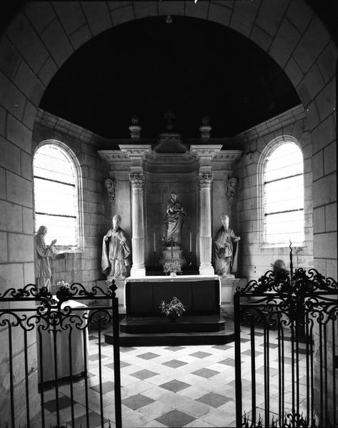 Eglise : première chapelle.