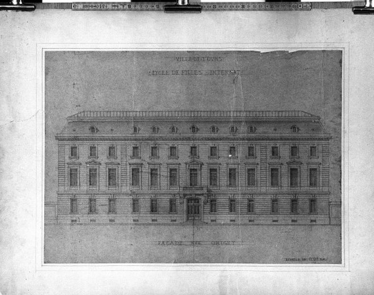 Projet pour le lycée de jeunes-filles : façade sur la rue Guiget.