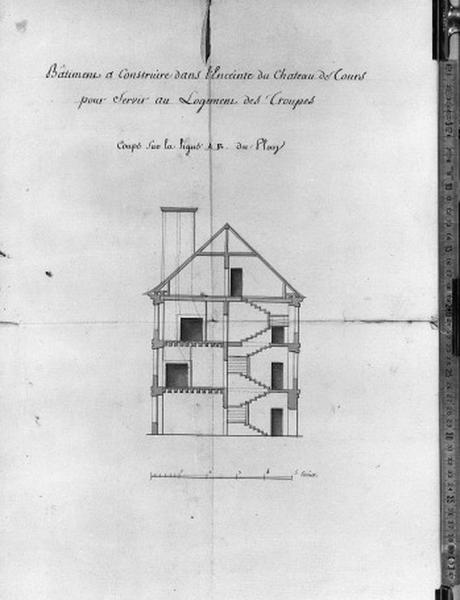 Bâtiment à construire dans l'enceinte du château : coupe transversale. Epoque révolutionnaire.