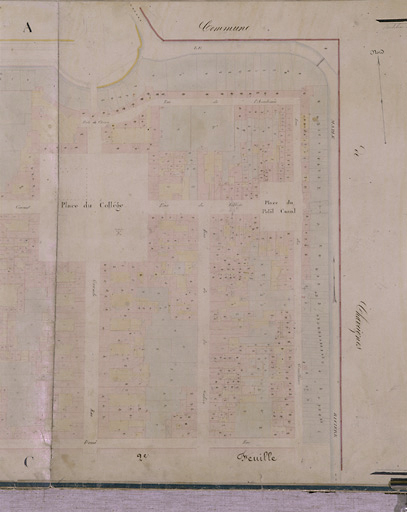 Cadastre : 1/4 de feuille.