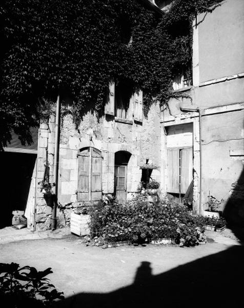 Façade sur la cour, côté nord, XVIIIe siècle.