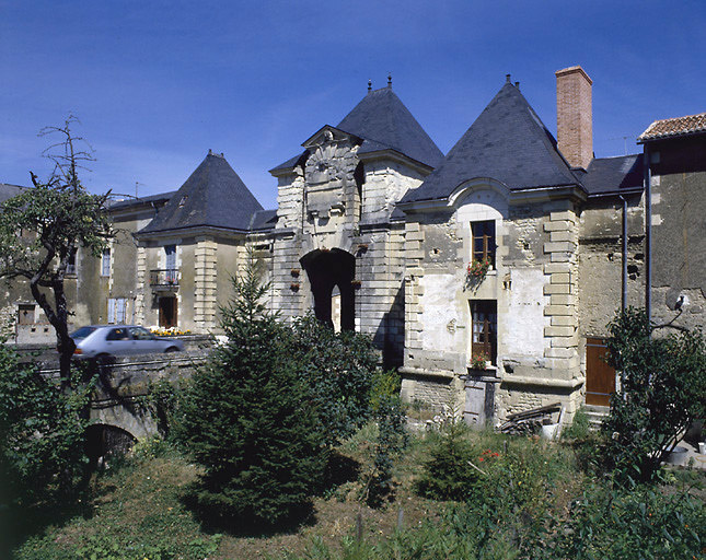 Porte de Loudun.