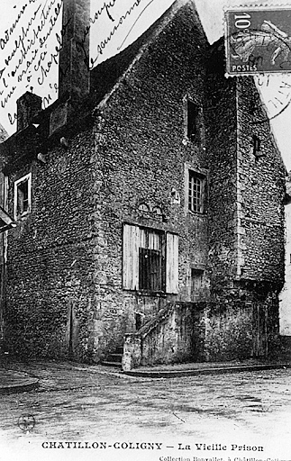 Vue générale de la maison vers 1900, du nord (carte postale ancienne).
