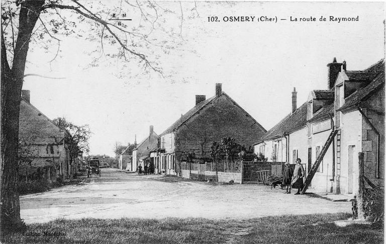 Village : route de Raymond d'après une carte postale.