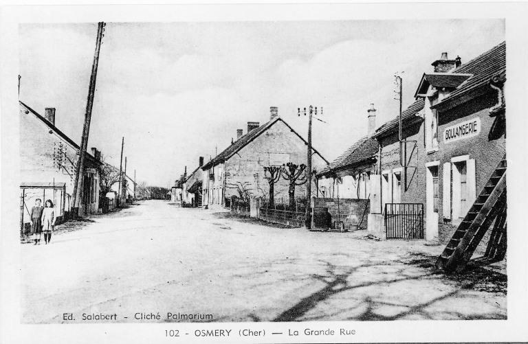 Village : Grande Rue d'après une carte postale.