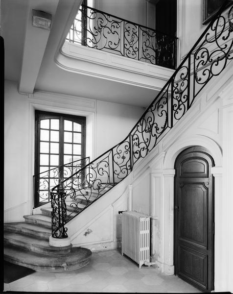 Escalier de l'aile ouest.