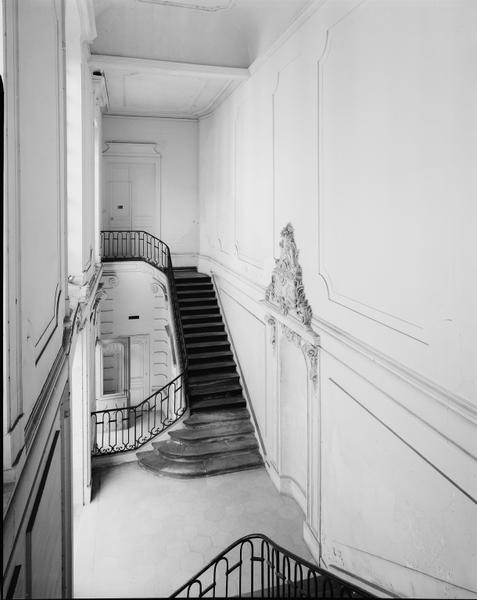 Escalier de l'aile est.