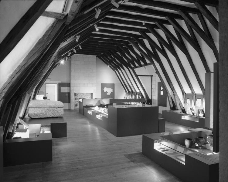 Logis des gouverneurs de Touraine : intérieur.