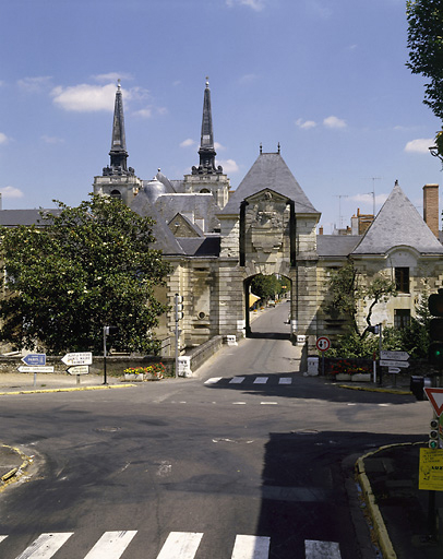 Porte de Loudun.