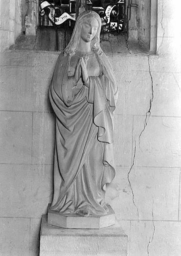 Statue : Vierge