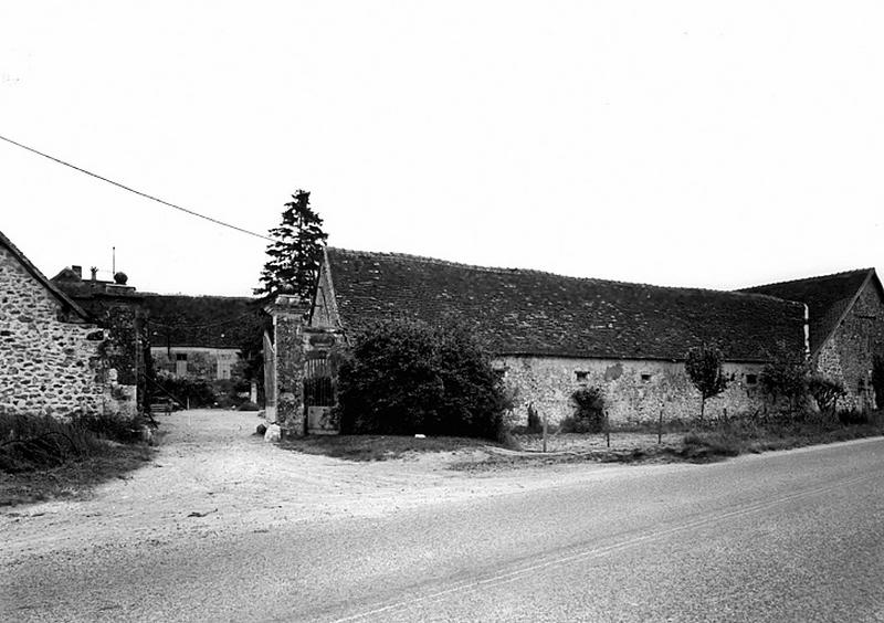 Vue d'ensemble, du sud-ouest.